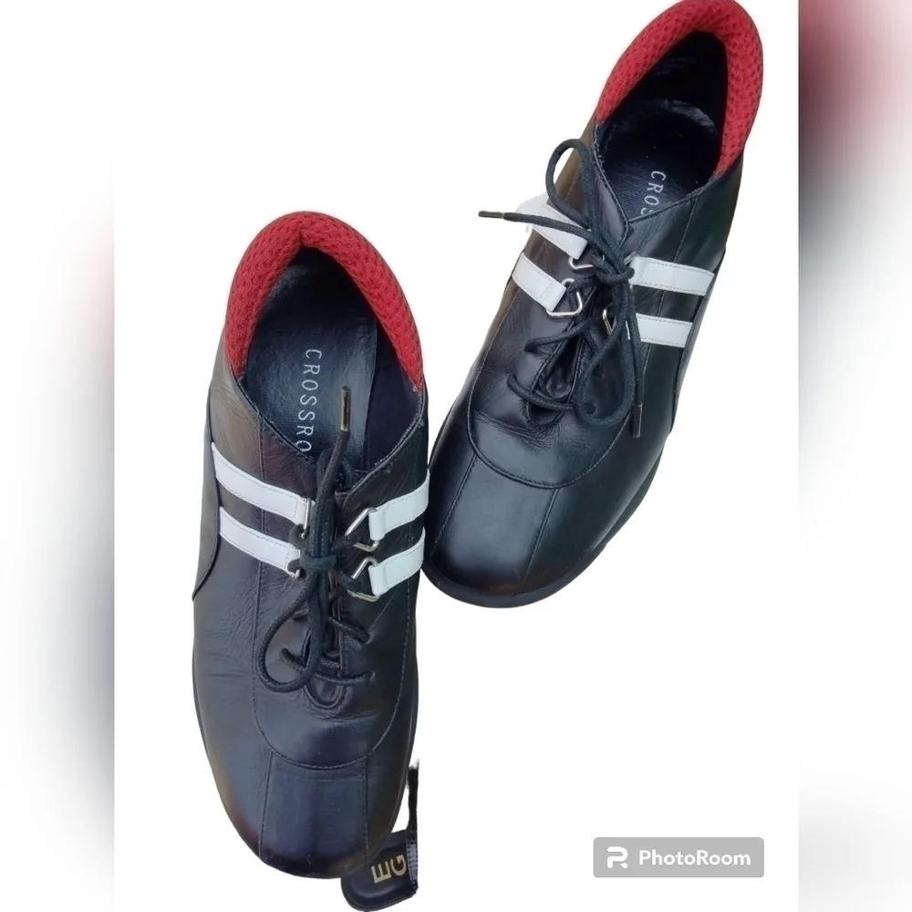 Crossroad patent leather. Men's size 7
